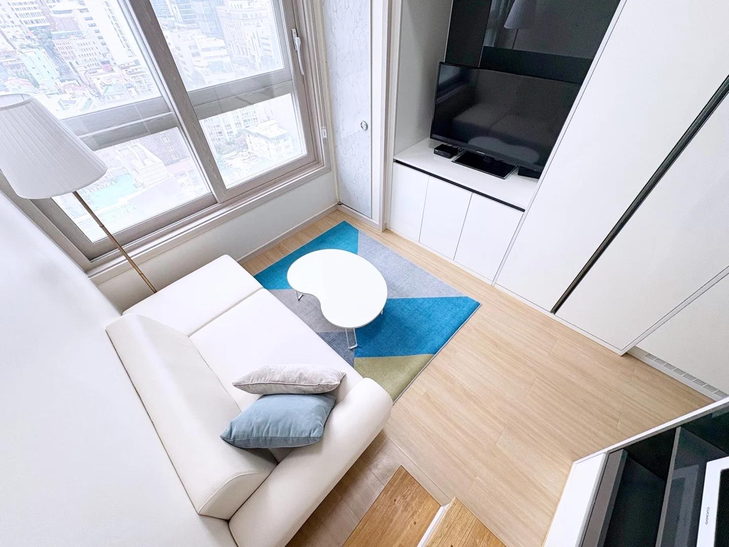 Small deposit and all furnished house in Seoul 2