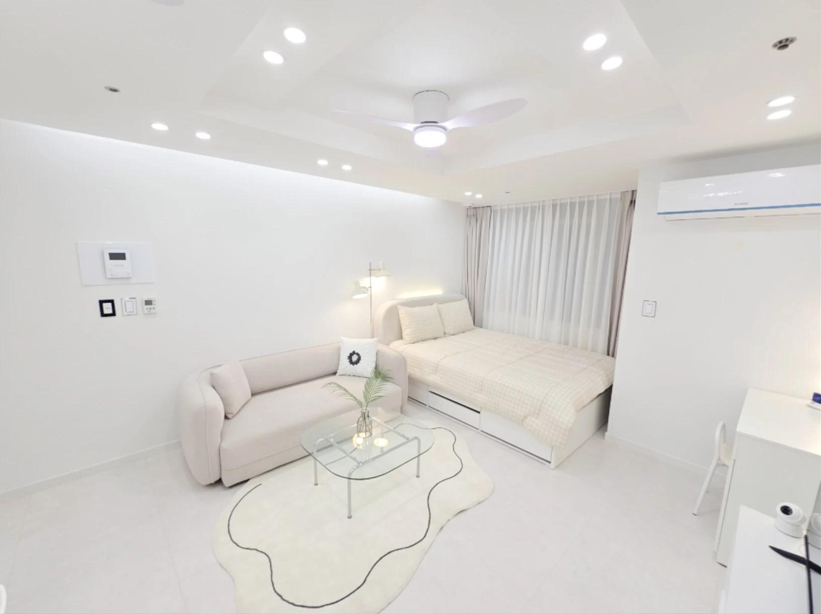 Small deposit and all furnished house in Seoul photo 1