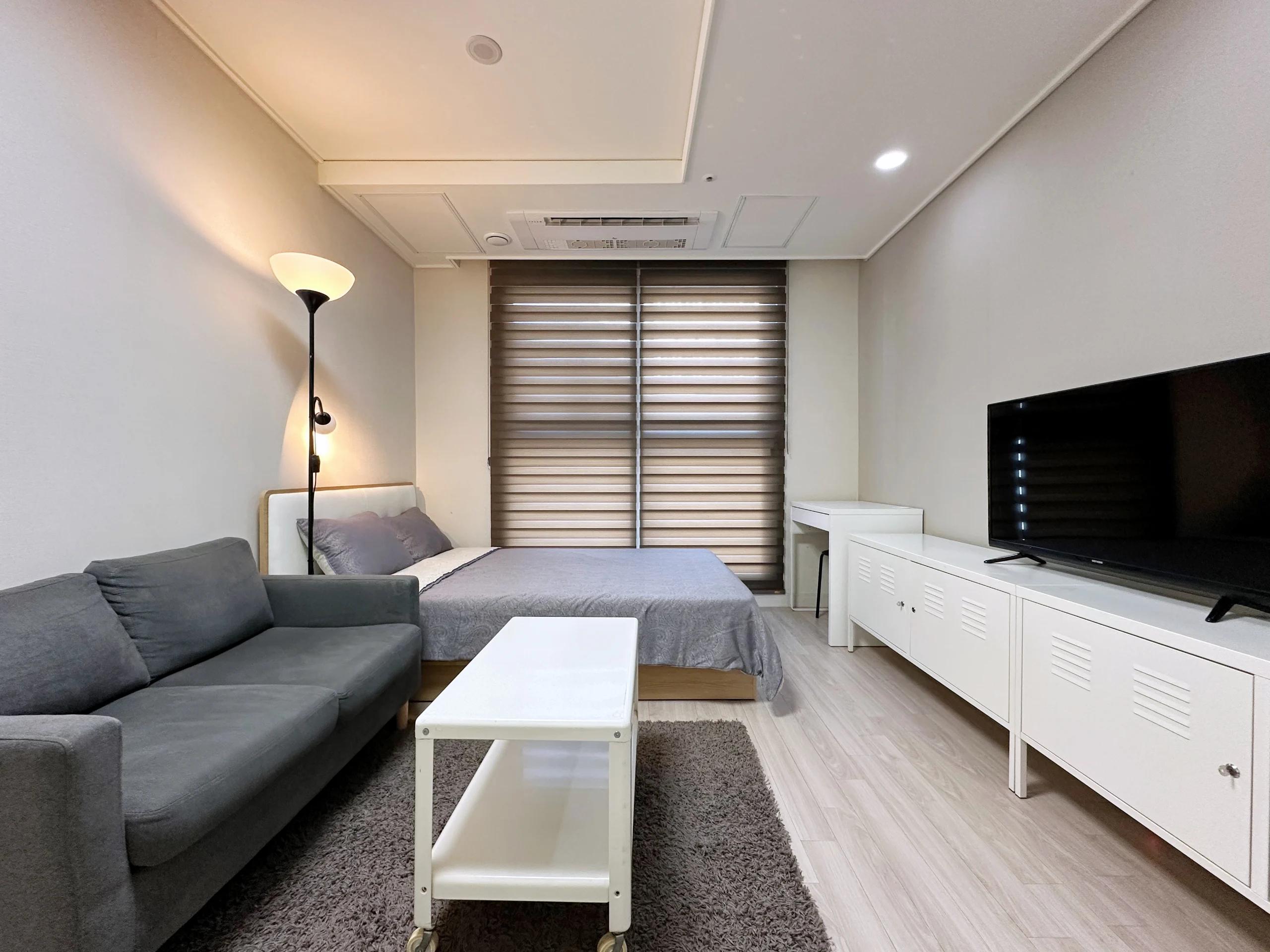 Small deposit and all furnished house in Seoul photo 1