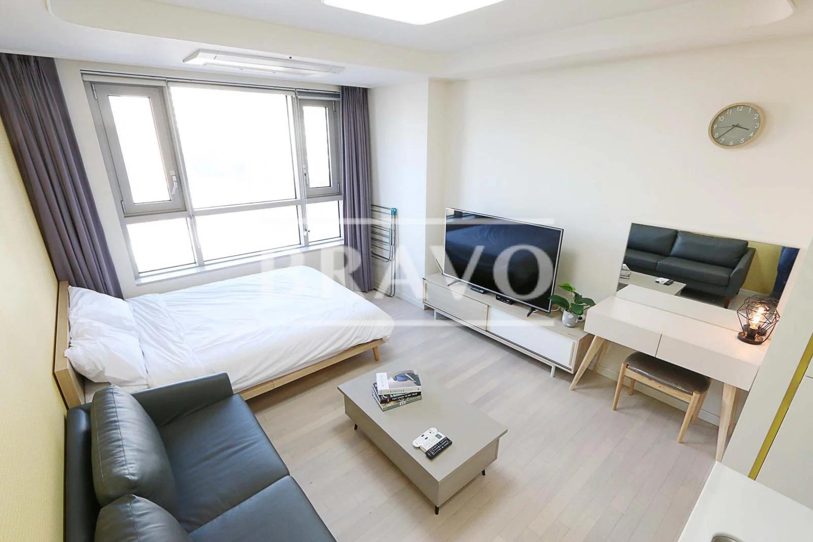 Small deposit and all furnished house in Seoul 2