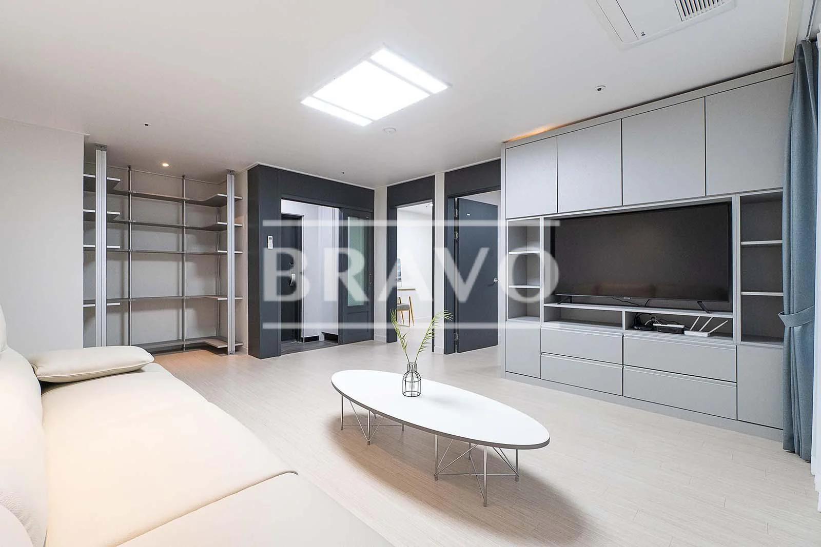 Small deposit and all furnished house in Seoul 2