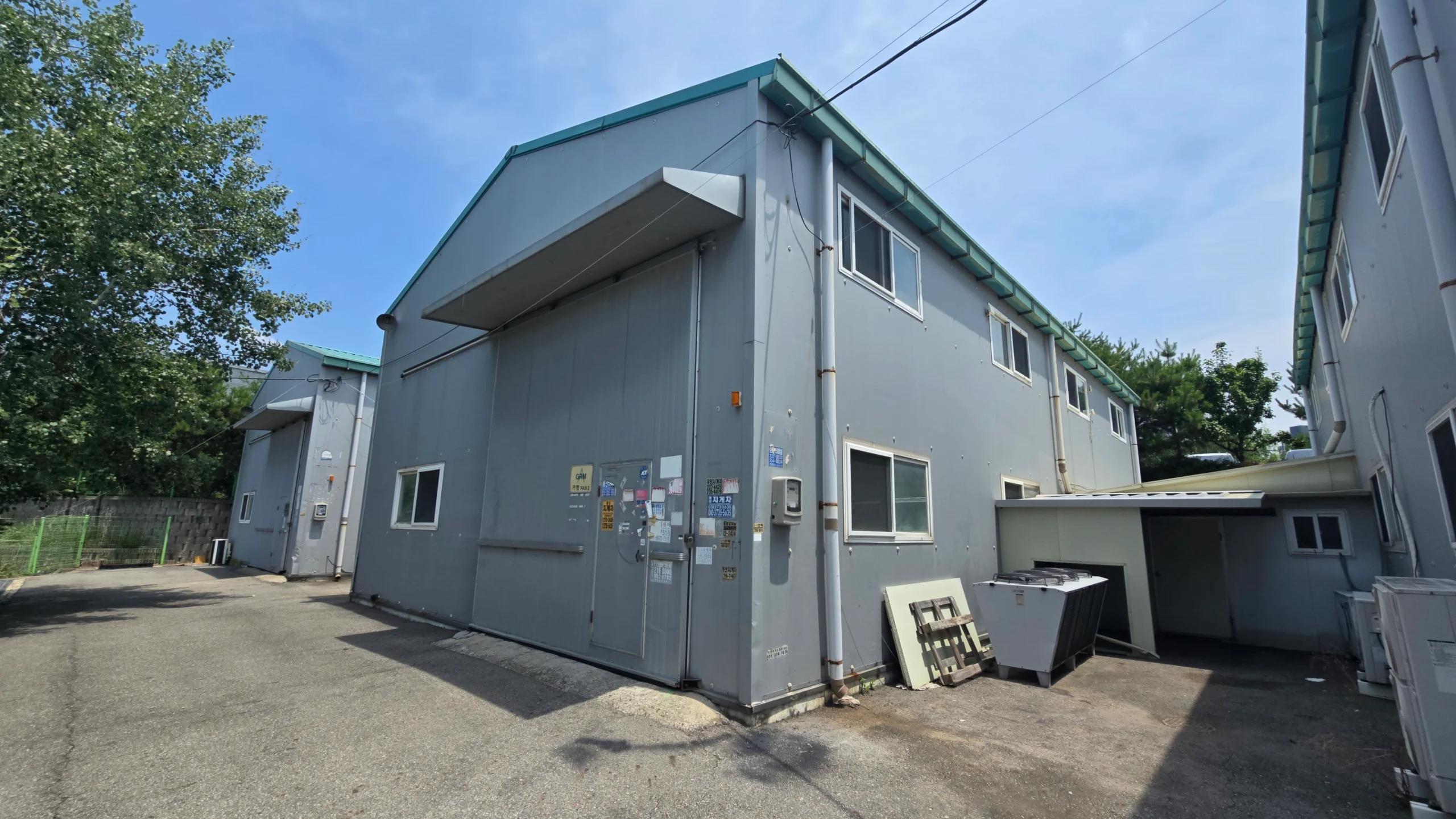 5-Min to Samsung | 2,135 SqFt.  | Warehouse | Wide Yard | 5-Ton+ Truck Access photo 1
