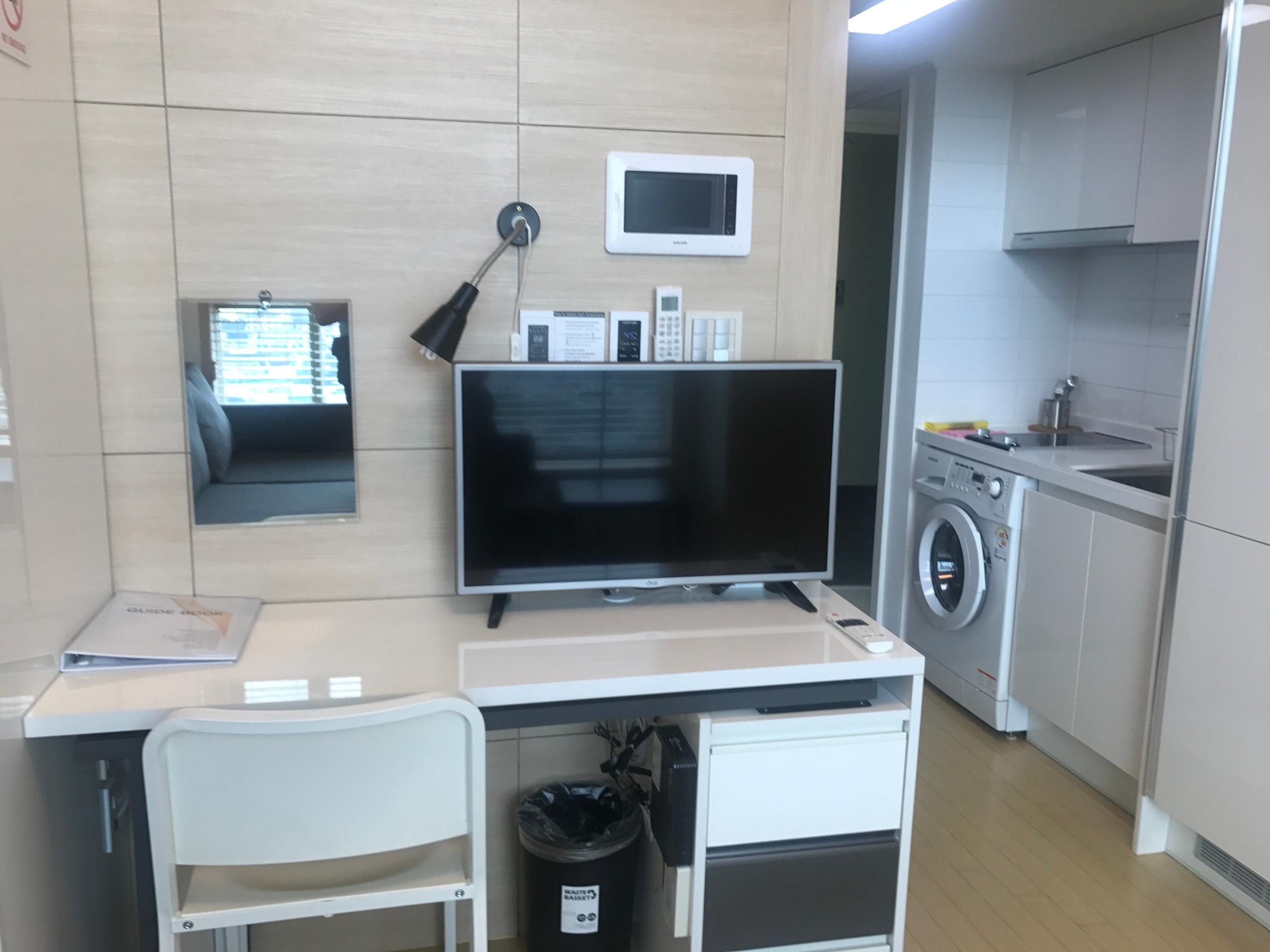 A Loft, Near Shinnonhyun Station, Low Deposit. 2