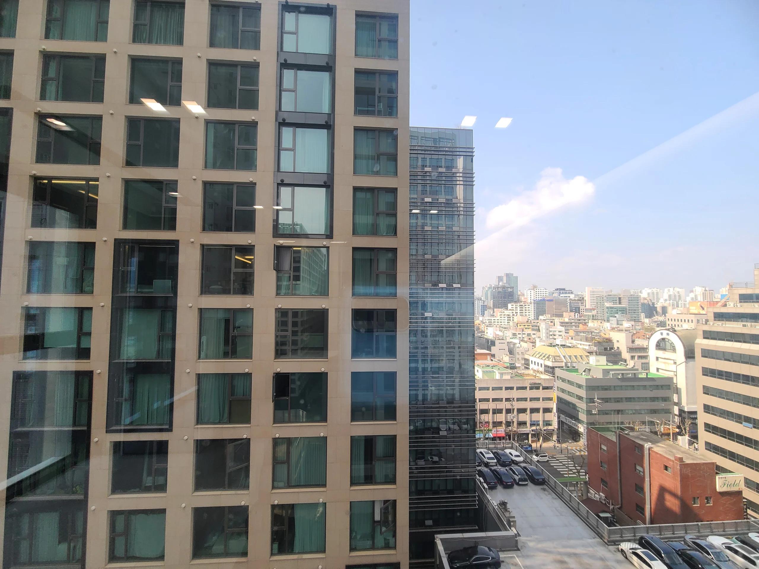 남부터미널역 5분 거리, 2BR, 1BA, 신축, Fitness, Pool