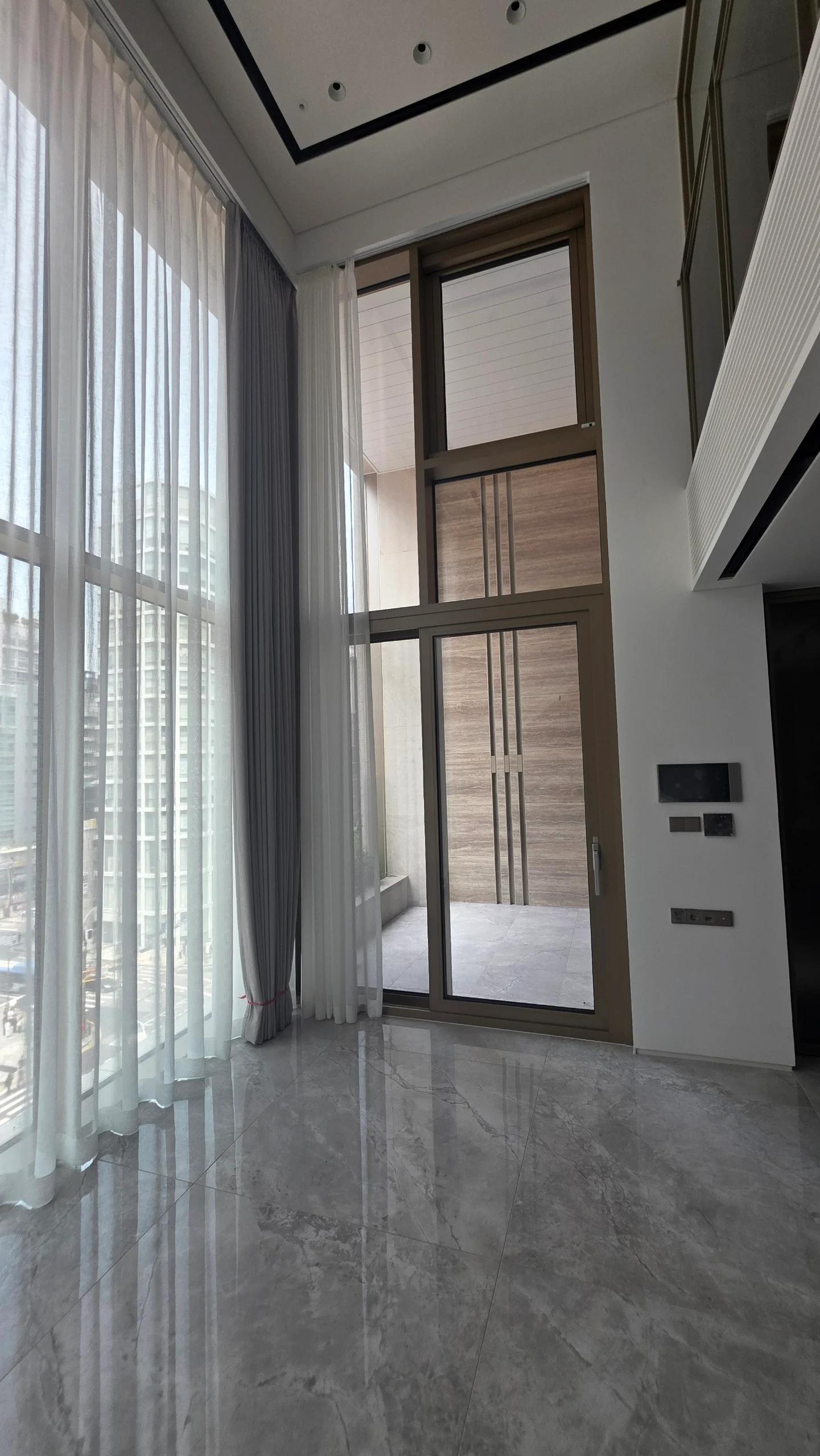 Brand New, high-end, duplex (2-floor structure), Business Contract, Gangnam. 1