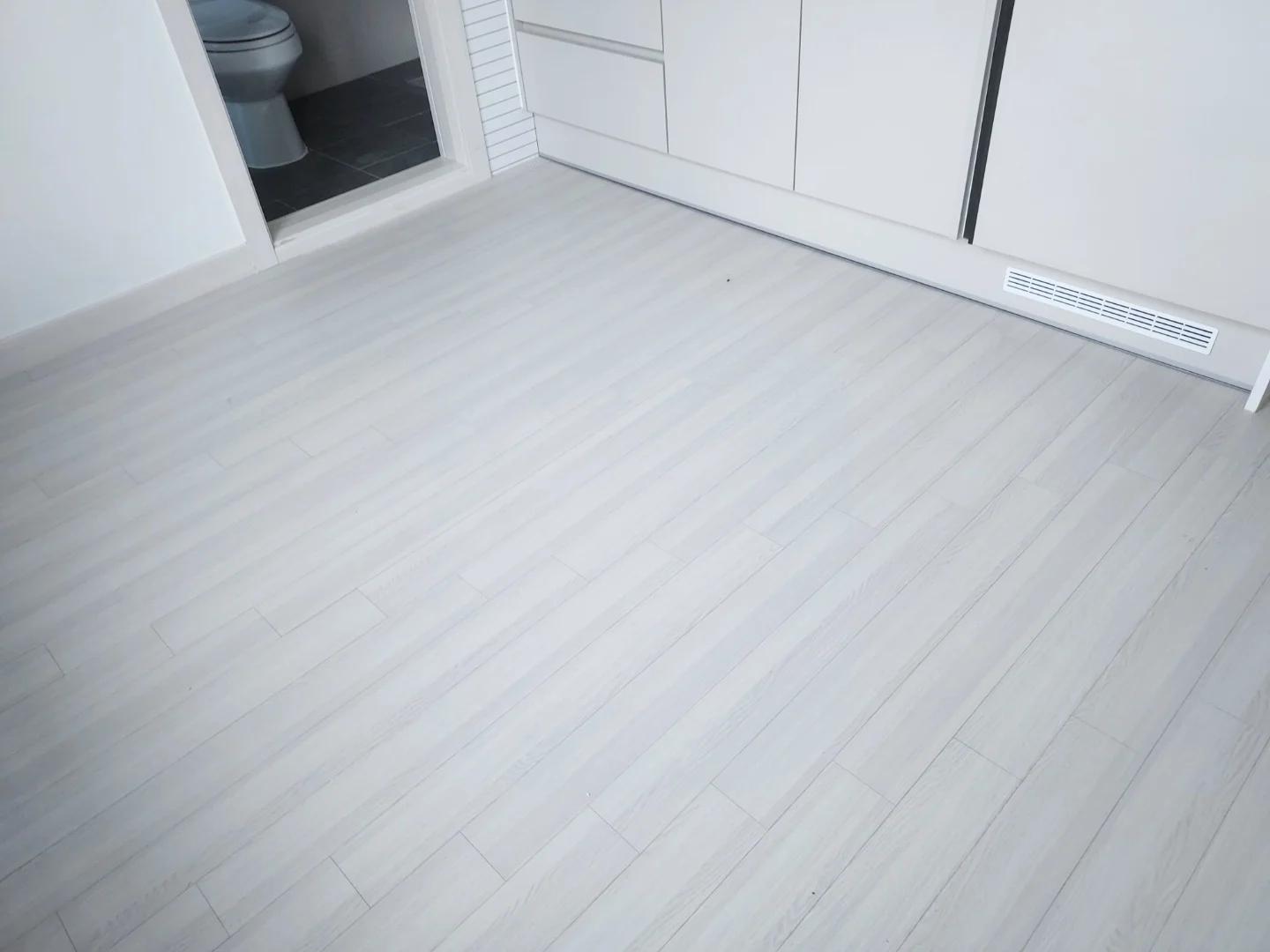 New, 1BR separate bedroom, ARC okay, near Sinchon subway station. 2