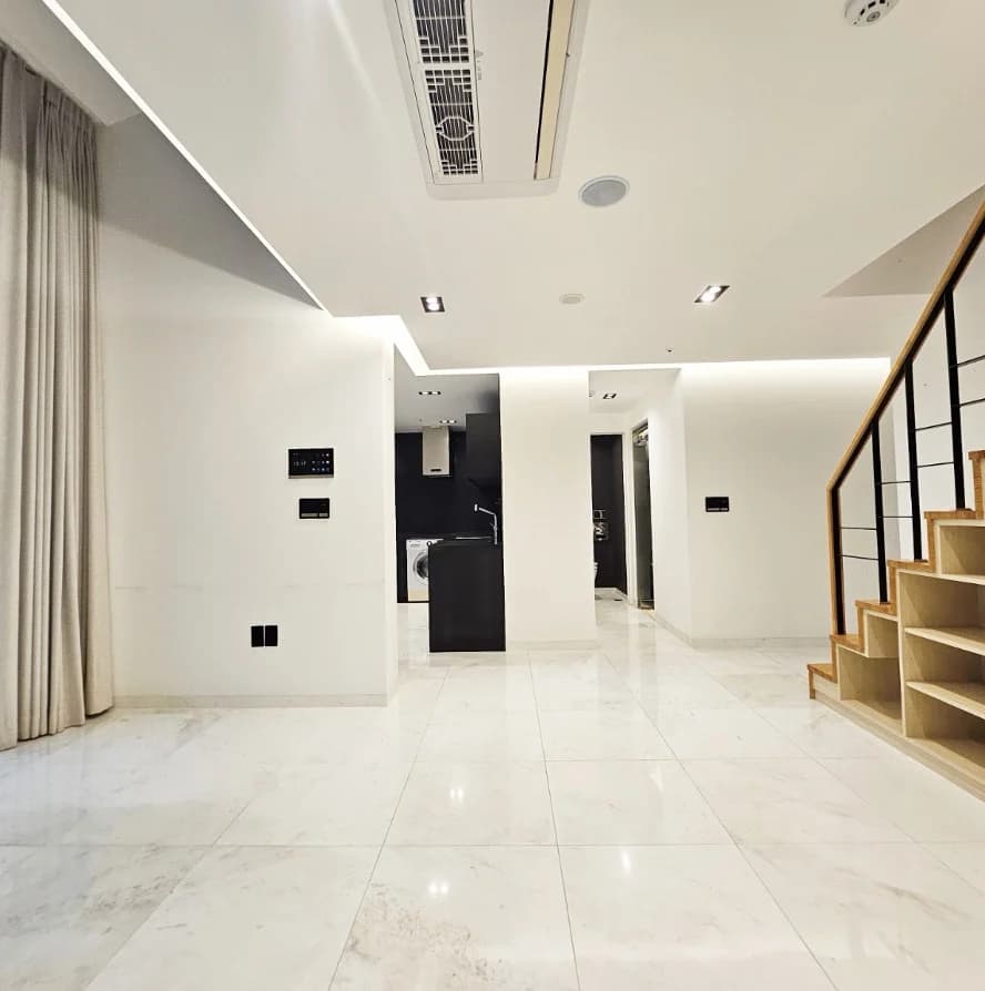 청담 고급 주거용 펜트하우스, 복층, 압구정로데오역 도보 이용, 1.5BR, 1BA, Loft 2