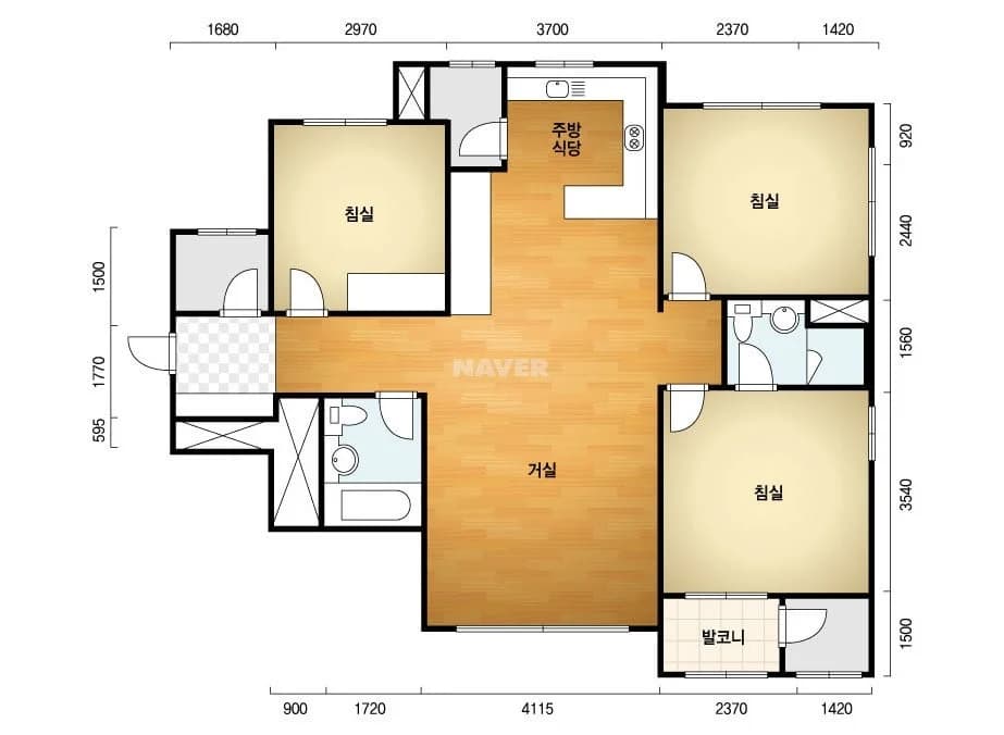 A Cozy 3-bedroom Apartment in a Big Apt Complex floor plan 1