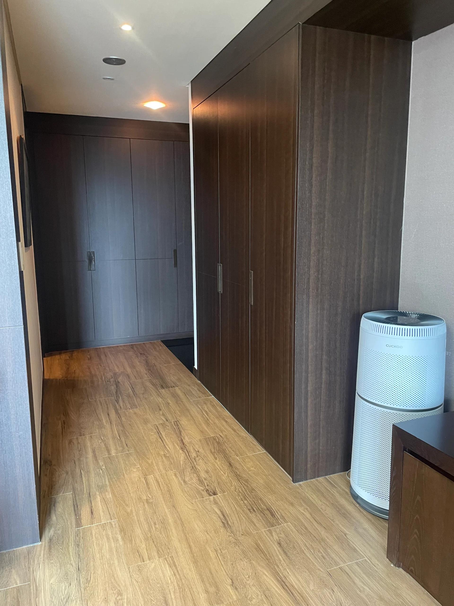 A Spacious 1.5-Bedroom Apartment Right In Front of the Metro Station 2