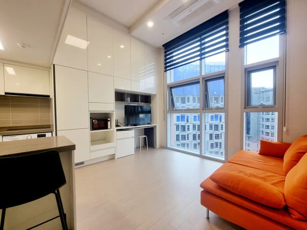 Small deposit and all furnished house in Seoul photo 4