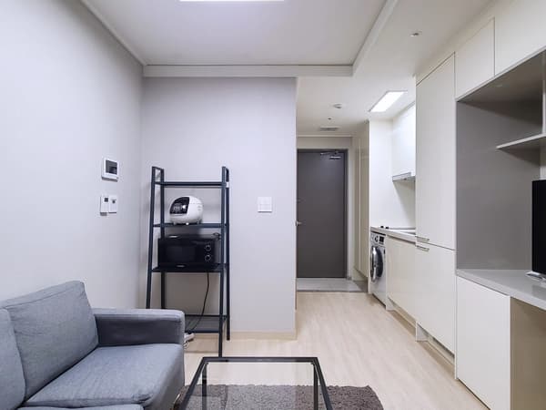 Small deposit and all furnished house in Seoul photo 3