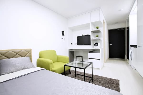Small deposit and all furnished house in Seoul photo 3