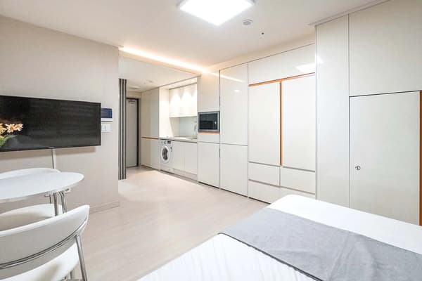 Small deposit and all furnished house in Seoul photo 3