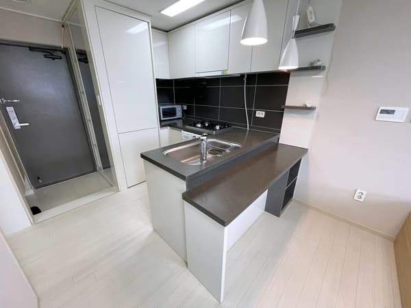 Small deposit and all furnished house in Seoul photo 4