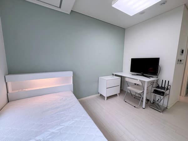 Small deposit and all furnished house in Seoul photo 3