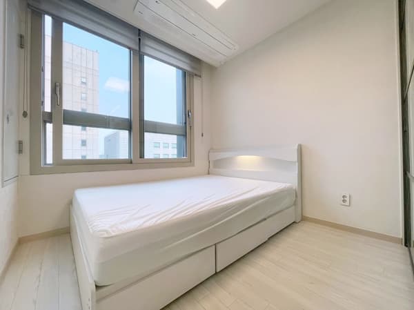 Small deposit and all furnished house in Seoul photo 4