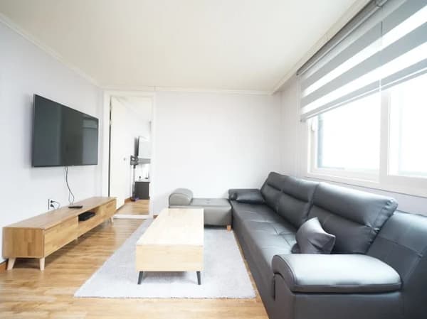 Small deposit and all furnished house in Seoul photo 3