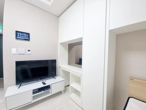 Small deposit and all furnished house in Seoul photo 3
