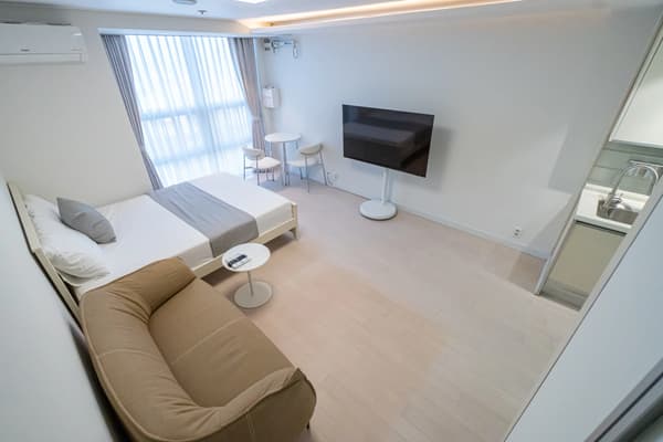 Small deposit and all furnished house in Seoul photo 3