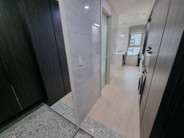 Small deposit and all furnished house in Seoul photo 5