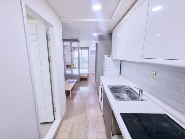 Small deposit and all furnished house in Seou Foto 4