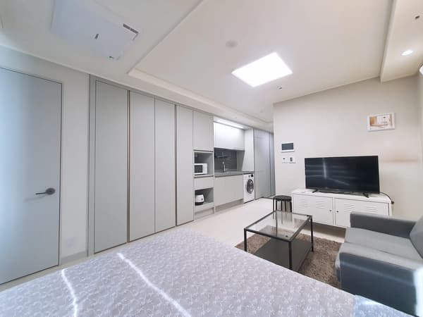 Small deposit and all furnished house in Seoul photo 5