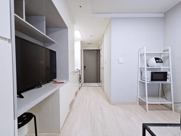 Small deposit and all furnished house in Seoul photo 5