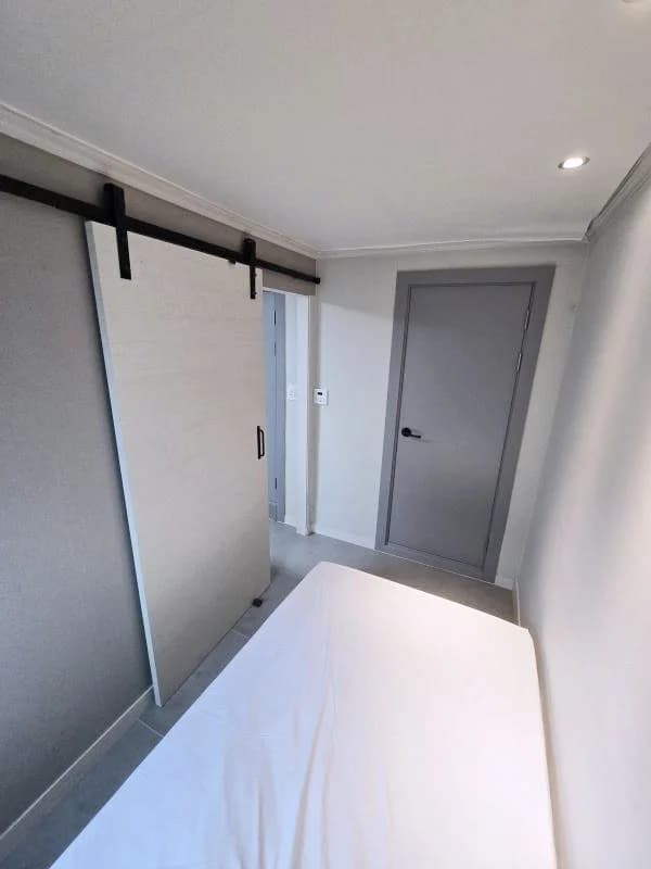 Small deposit and all furnished house in Seoul photo 4