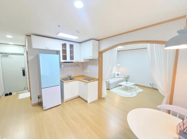 Small deposit and all furnished house in Seoul surati 4