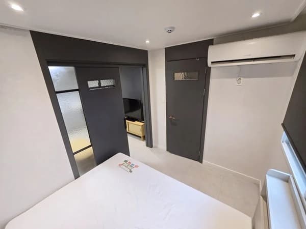 Small deposit and all furnished house in Seoul photo 5