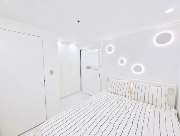 Small deposit and all furnished house in Seoul photo 3