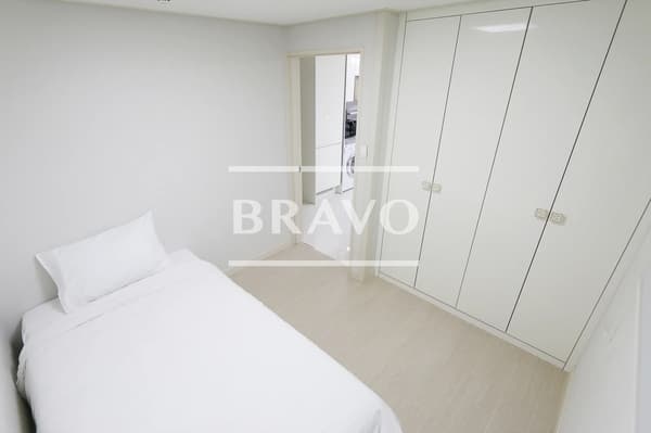 Small deposit and all furnished house in Seoul photo 5