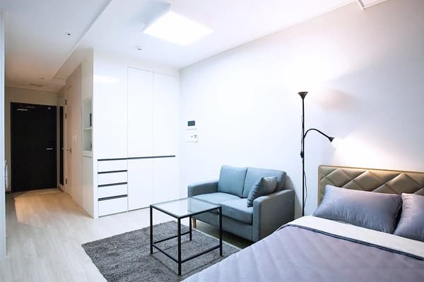 Small deposit and all furnished house in Seoul photo 3