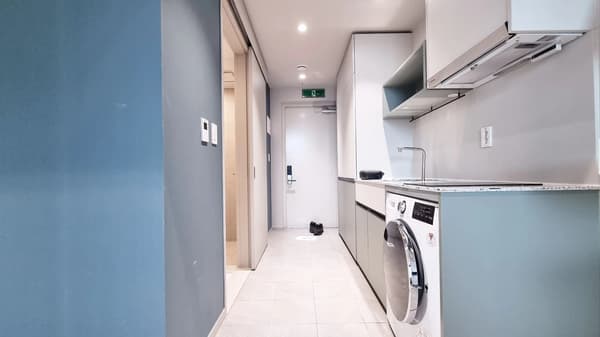 Studio type. Move-in ready. Gangnam area. photo 3