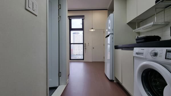 All management fees included. Near Sindang Station & Sinseol-dong Station. Duplex. Immediate move-in photo 2
