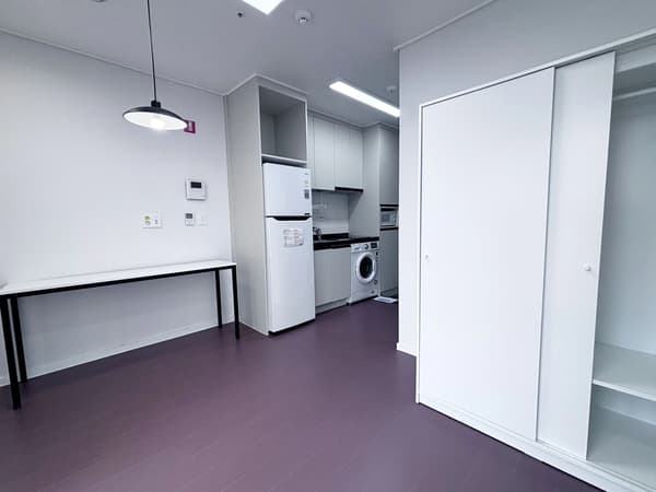 All management fees included. Near Sindang Station & Sinseol-dong Station. Duplex. Immediate move-in (사본) photo 3