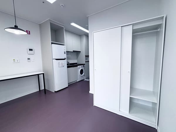 All management fees included. Near Sindang Station & Sinseol-dong Station. Duplex. Immediate move-in (사본) photo 4