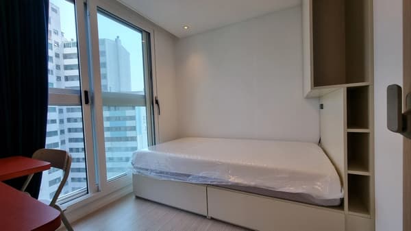 Two Rooms. 1-Year Contract: 1,660,000 KRW/month. 2 Months Free. Fully Furnished. No Management Fees. Immediate Move-In Foto 3