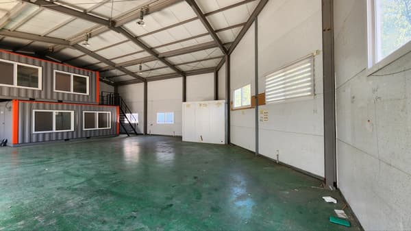 Near Suwon Stn: Food Business Site w/ Internal Container Office photo 5