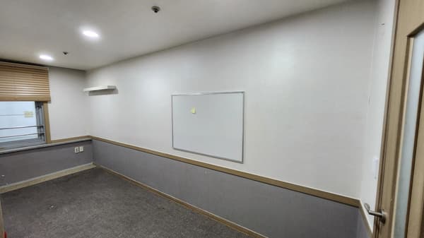 Prime Office Space near Samsung Semiconductor | South Gyeonggi photo 3