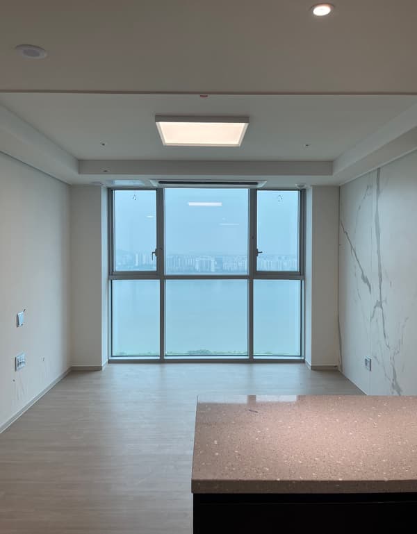 Very Near to Namgoyang IC, Han-river View, Brand New, 21F photo 4