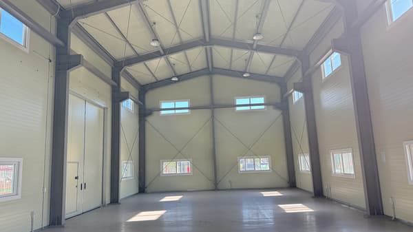 New And Vaulted Ceilings Warehouse In Osan. photo 5