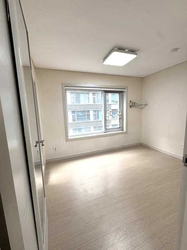 Studio Apartment Near Gangnam Station, For Sale, Move-in Ready photo 3