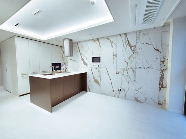 新築、南部ターミナル駅まで徒歩5分以内。2BR, 1BA。 photo 3