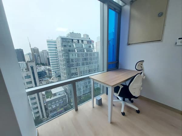 Low Deposit, Full Option, Walking Distance to Sinchon, Sogang University photo 4