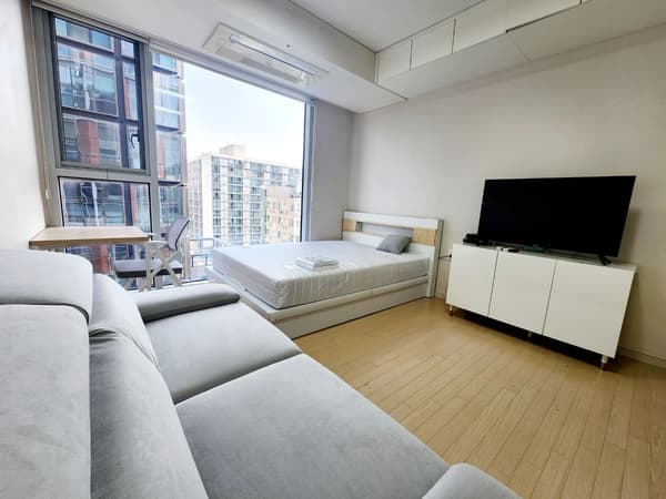 Low Deposit, Fully Furnished, 1 Minute Walk to Gangnam Station, ARC Available photo 2