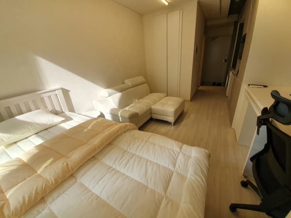 10 Minutes Walk from Gangnam Station, Full Options, ARC Available photo 3