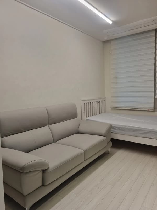 10 Minutes Walk from Gangnam Station, Full Options, ARC Available photo 4