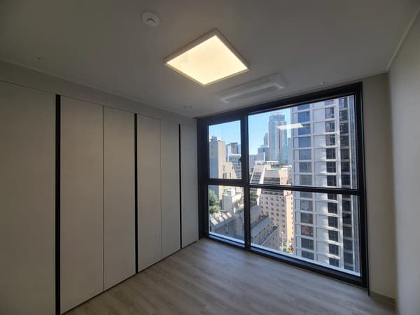 Brand New, 5-Minute to Nambu Terminal Stn, 2BR, 1BA, GYM, POOL фото 4
