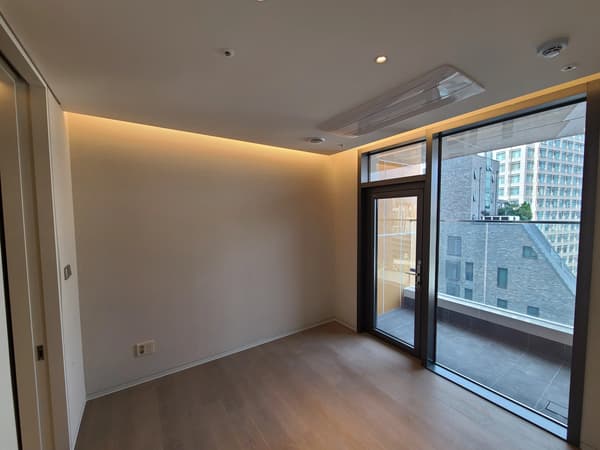 New, 2BR, 2BA, GYM, POOL, Business, NO ARC Foto 3